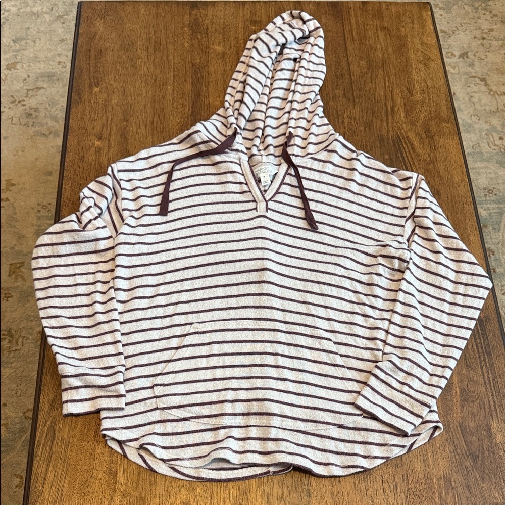 Market & Spruce Beige and Maroon Striped V-Neck Hoodie
